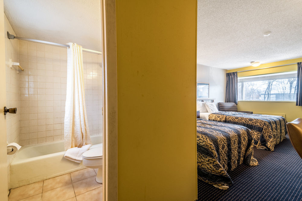 Red Carpet Inn & Suites Albany Airport Exterior photo